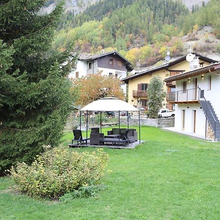 Appartamenti Vista Monte Bianco Courmayeur-Entreves Eksteriør billede