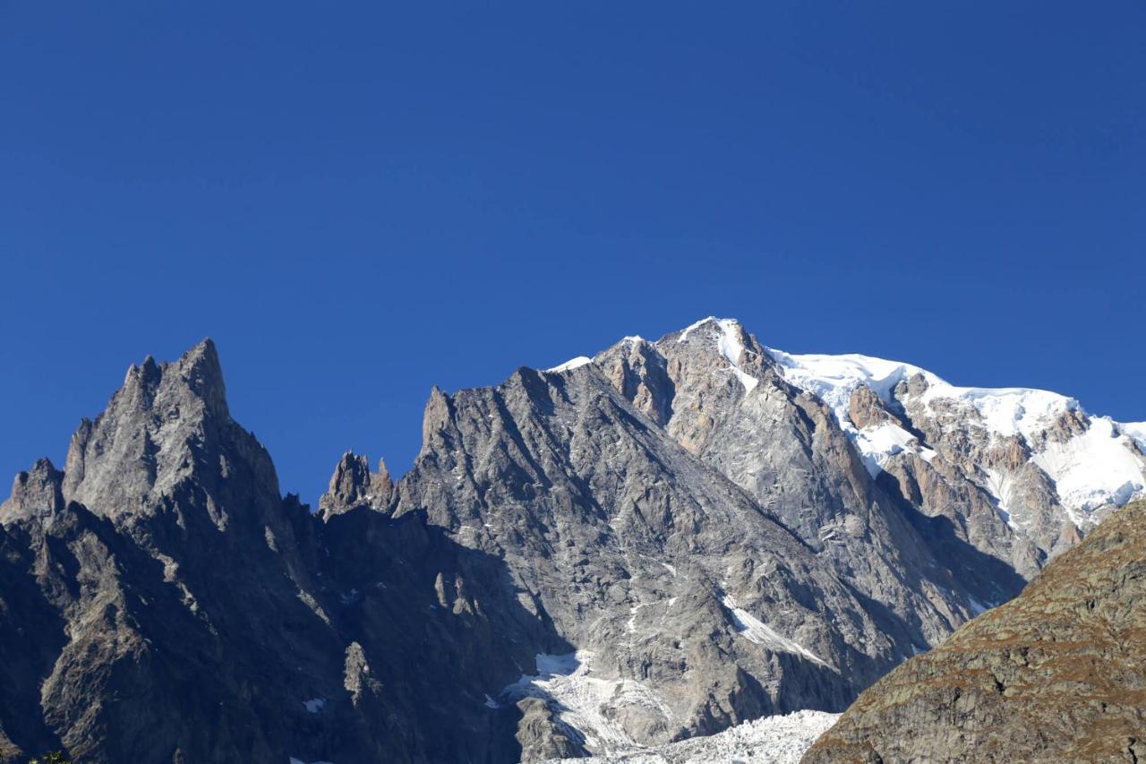 Appartamenti Vista Monte Bianco Courmayeur-Entreves Eksteriør billede