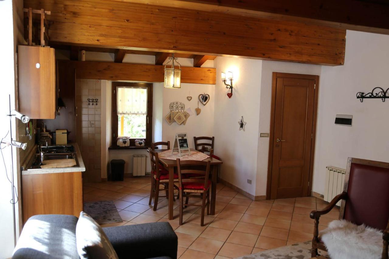 Appartamenti Vista Monte Bianco Courmayeur-Entreves Eksteriør billede